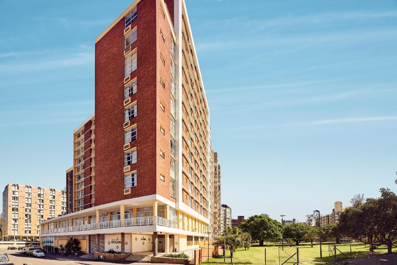 First Group Oceanic Hotell Durban Exteriör bild
