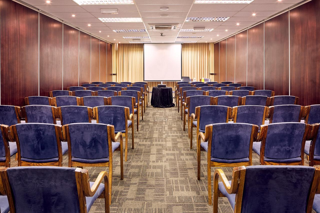 First Group Oceanic Hotell Durban Exteriör bild