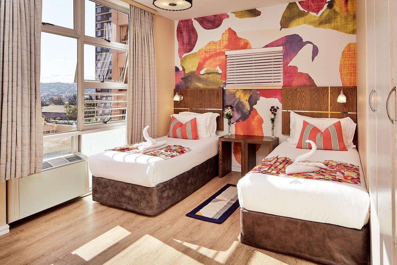 First Group Oceanic Hotell Durban Exteriör bild